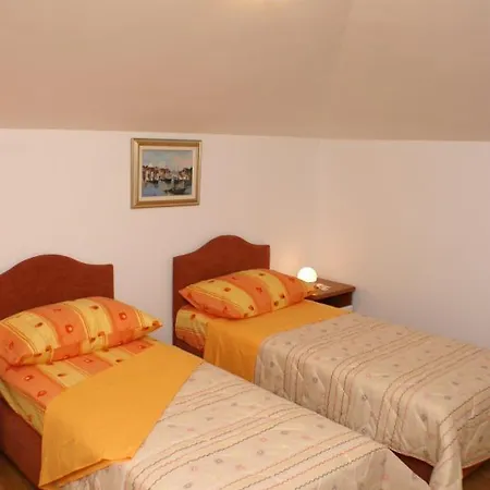 Apartment By The Sea Supetar, Brac - 4274